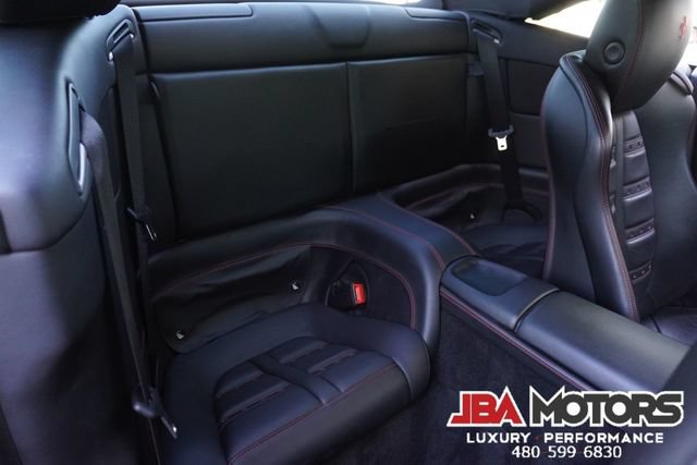 Used 2014 Ferrari California RWD image 9