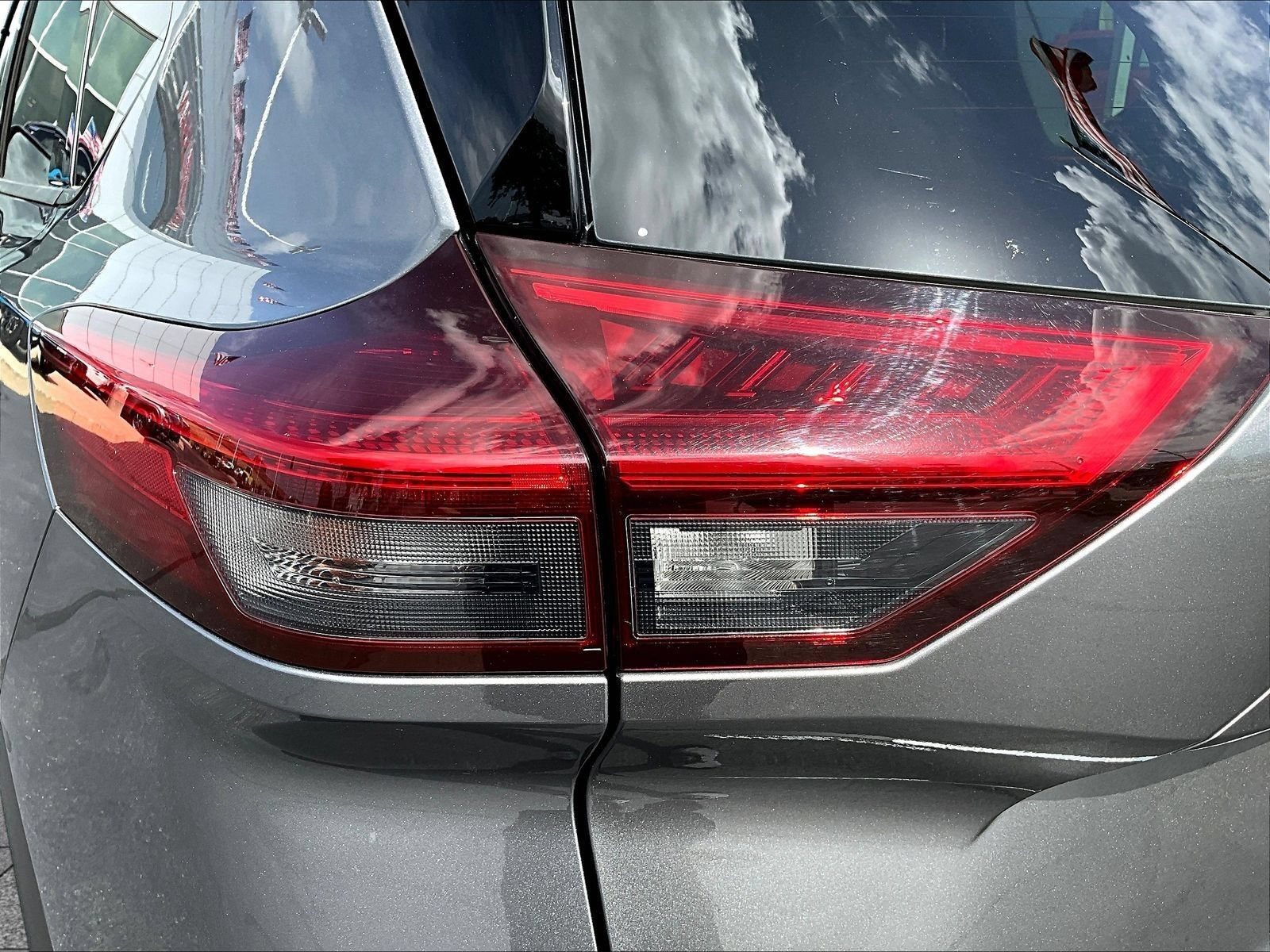Certified 2023 Nissan Rogue Platinum w/ Platinum Premium Package AWD/4WD image 25