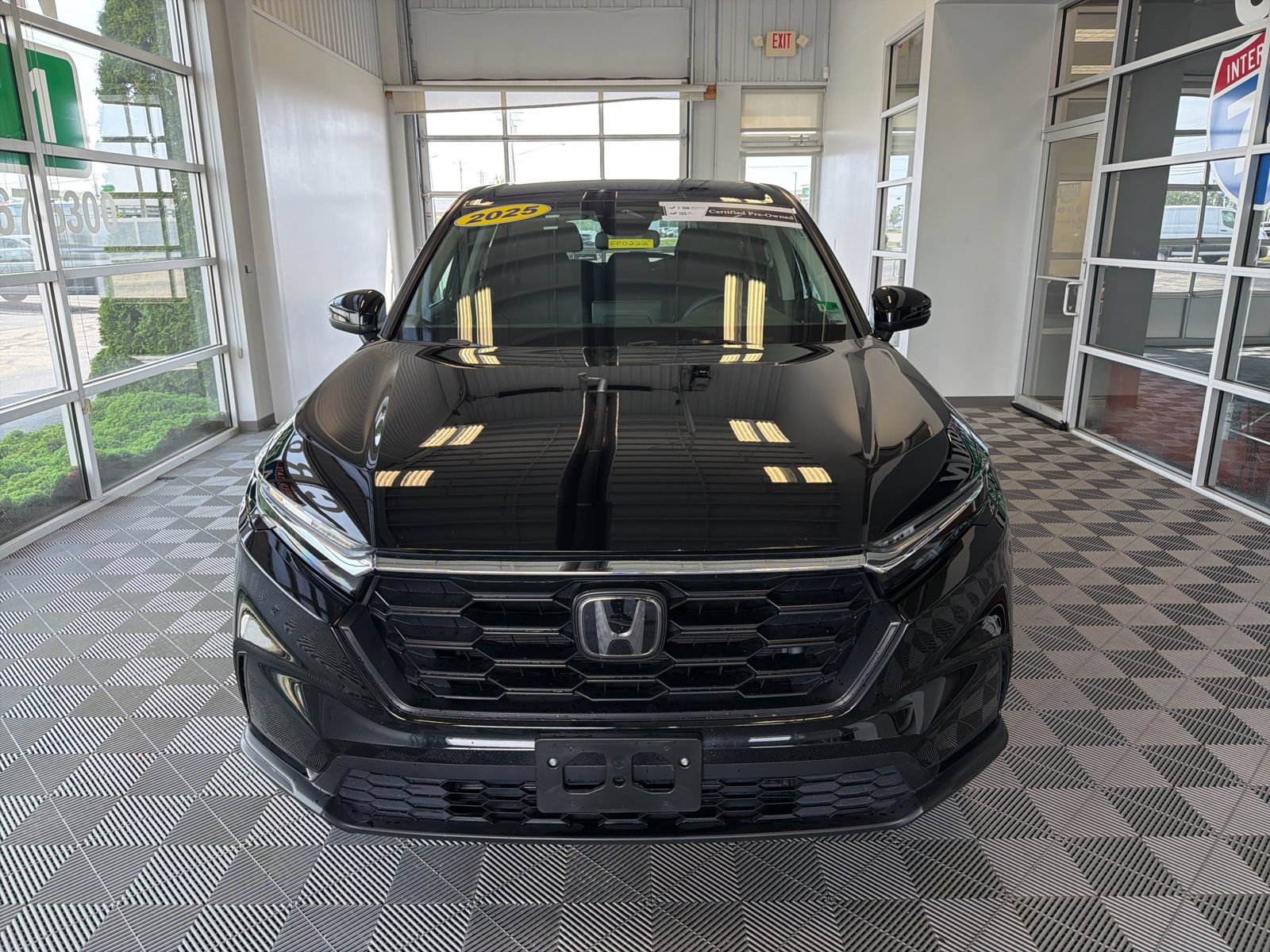 Used 2025 Honda CR-V LX image 2