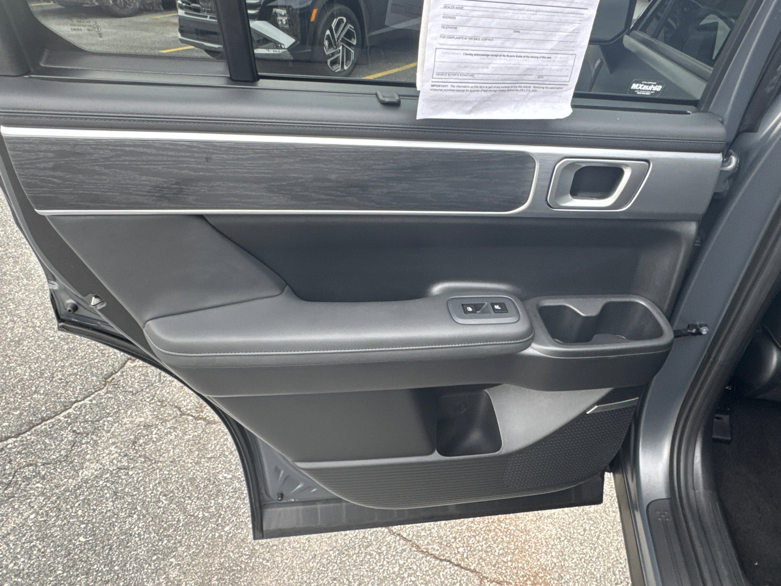 Used 2025 Hyundai Santa Fe Limited image 22