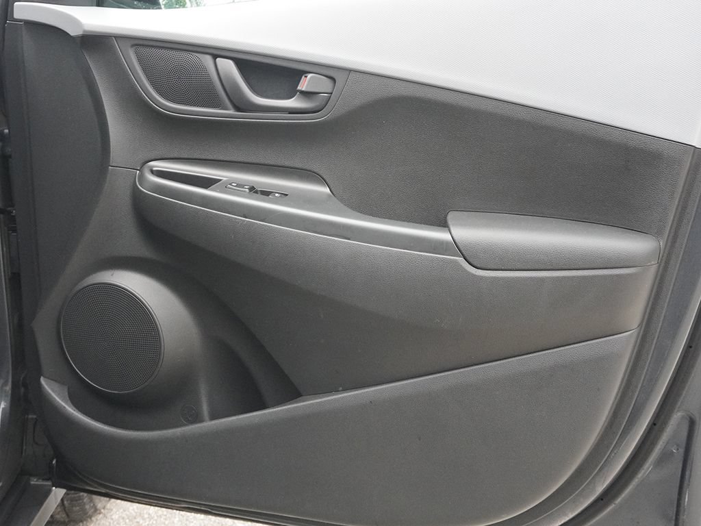 Used 2018 Hyundai Kona SEL w/ SEL Tech Package 02 AWD/4WD image 24