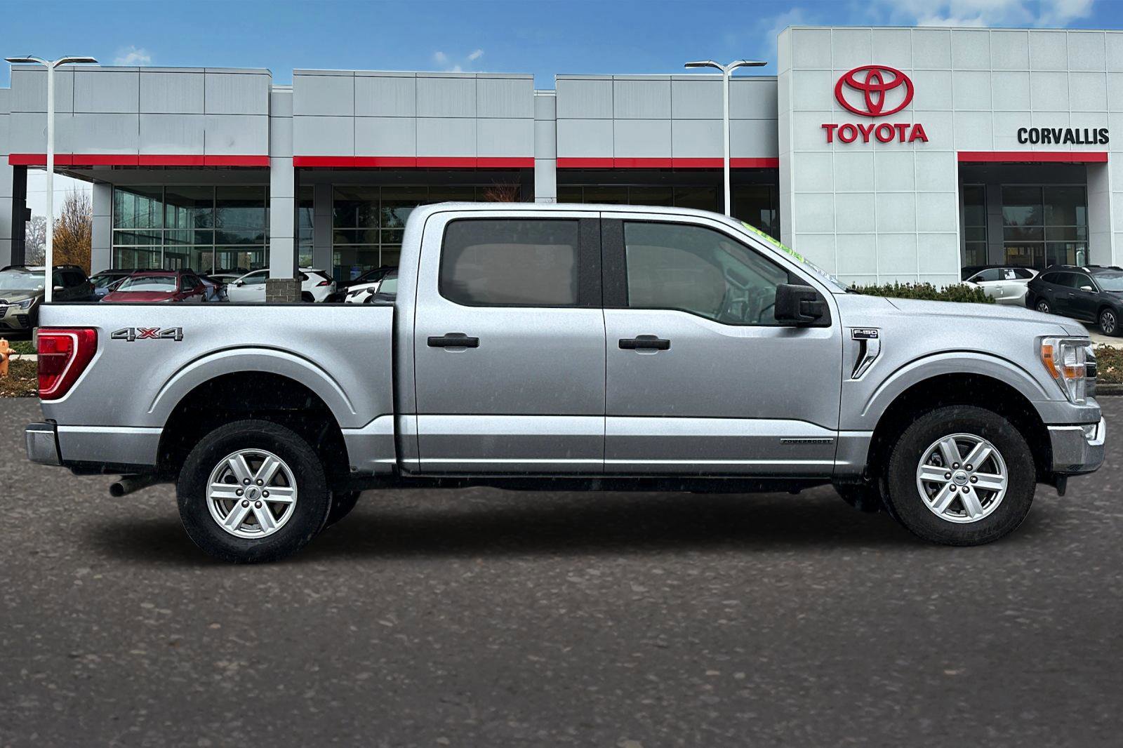 Used 2022 Ford F150 XLT image 3