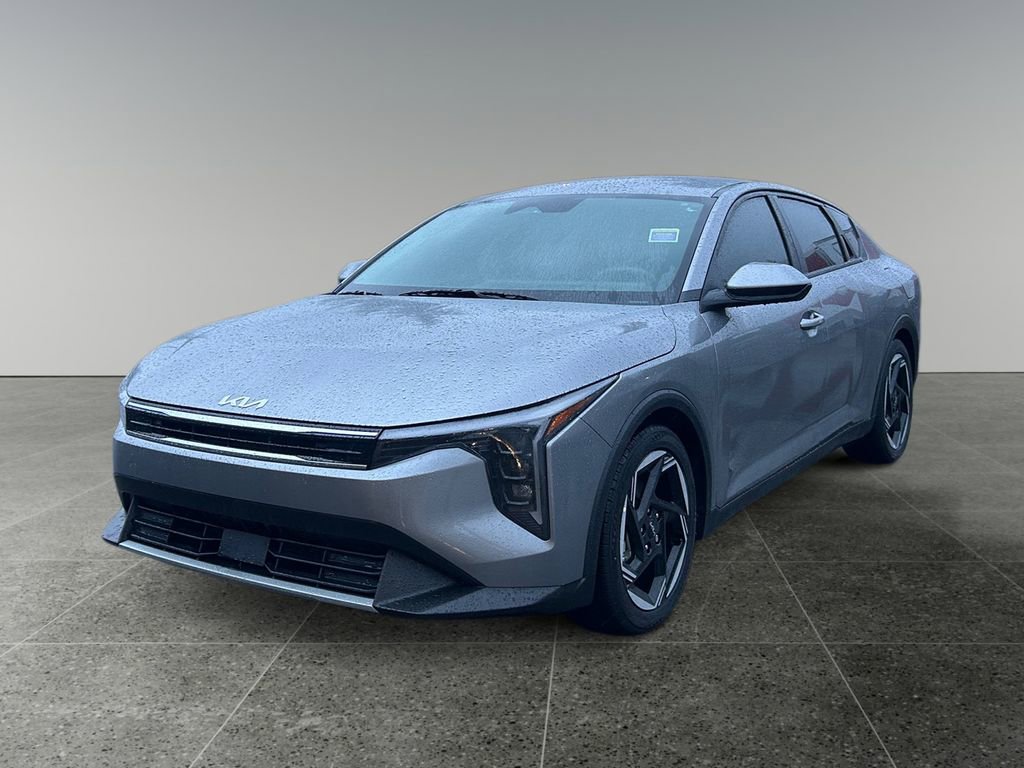 Used 2025 Kia K4 EX image 3