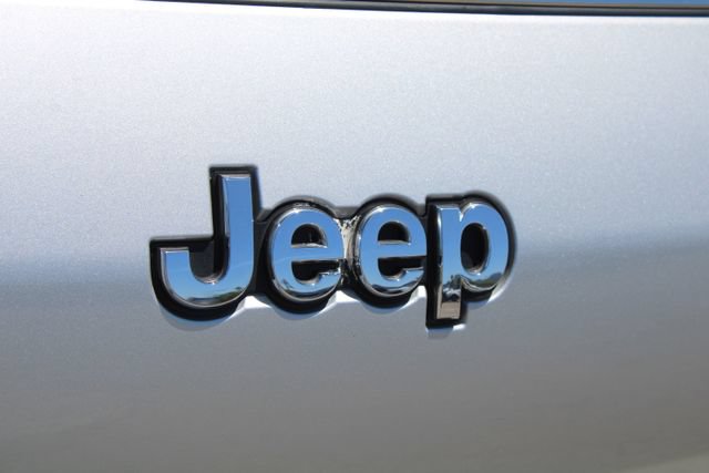 Used 2021 Jeep Grand Cherokee L Limited AWD/4WD image 8
