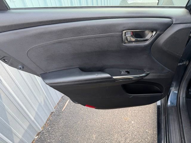 Used 2016 Toyota Avalon Touring FWD image 31