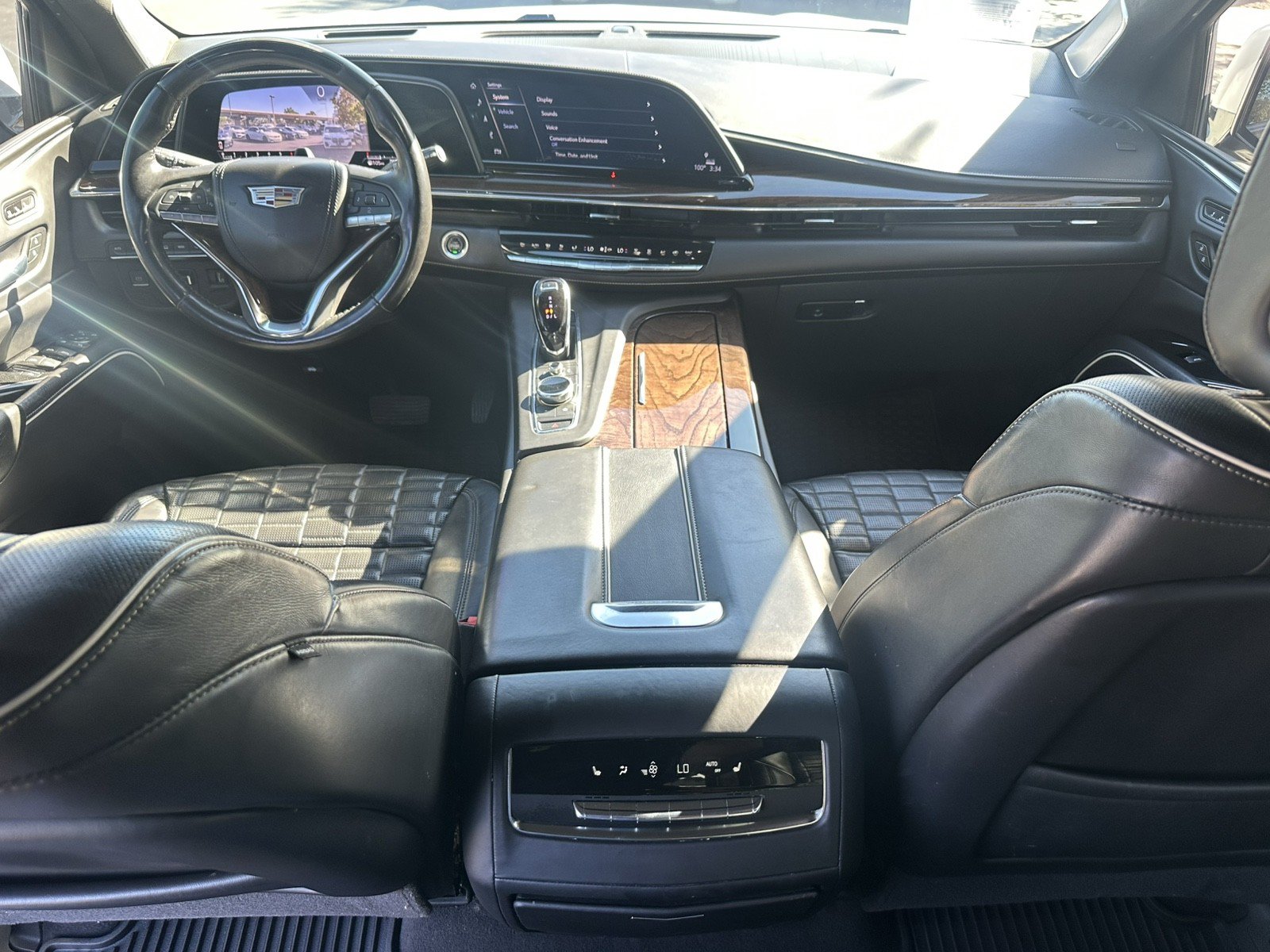 Used 2021 Cadillac Escalade Sport Platinum w/ LPO, ONYX Package AWD/4WD image 17