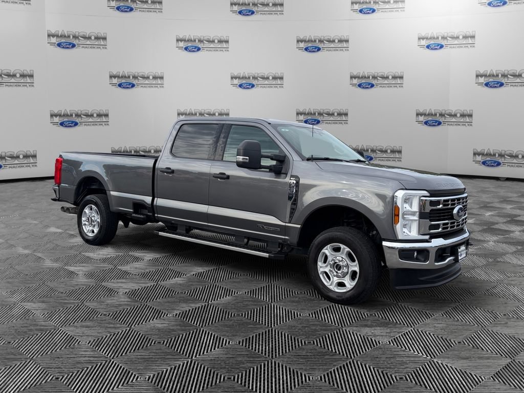 Used 2025 Ford F250 XLT AWD/4WD image 7