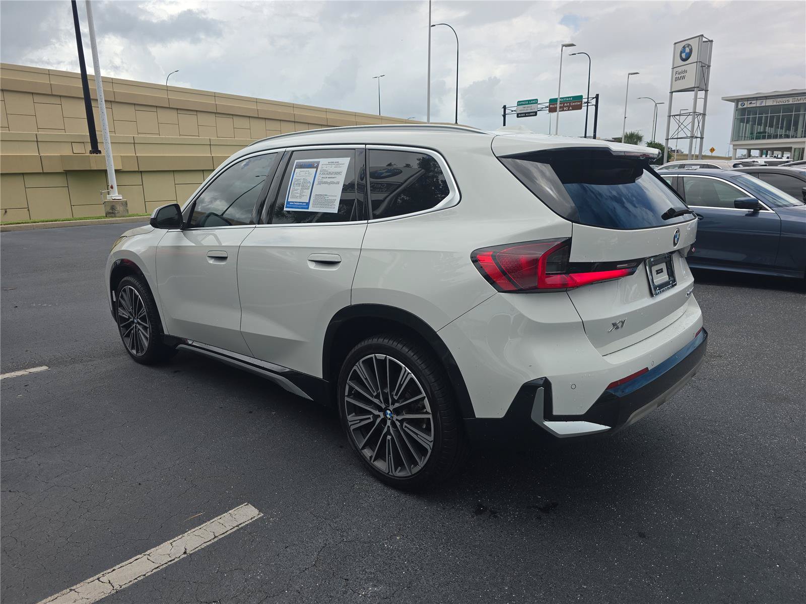 Used 2024 BMW X1 xDrive28i w/ Convenience Package AWD/4WD image 10