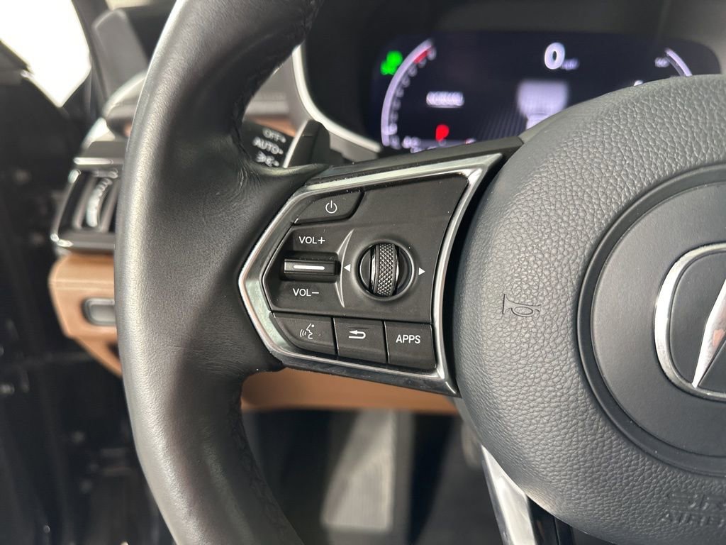 Used 2023 Acura MDX SH-AWD w/ Technology Package image 17