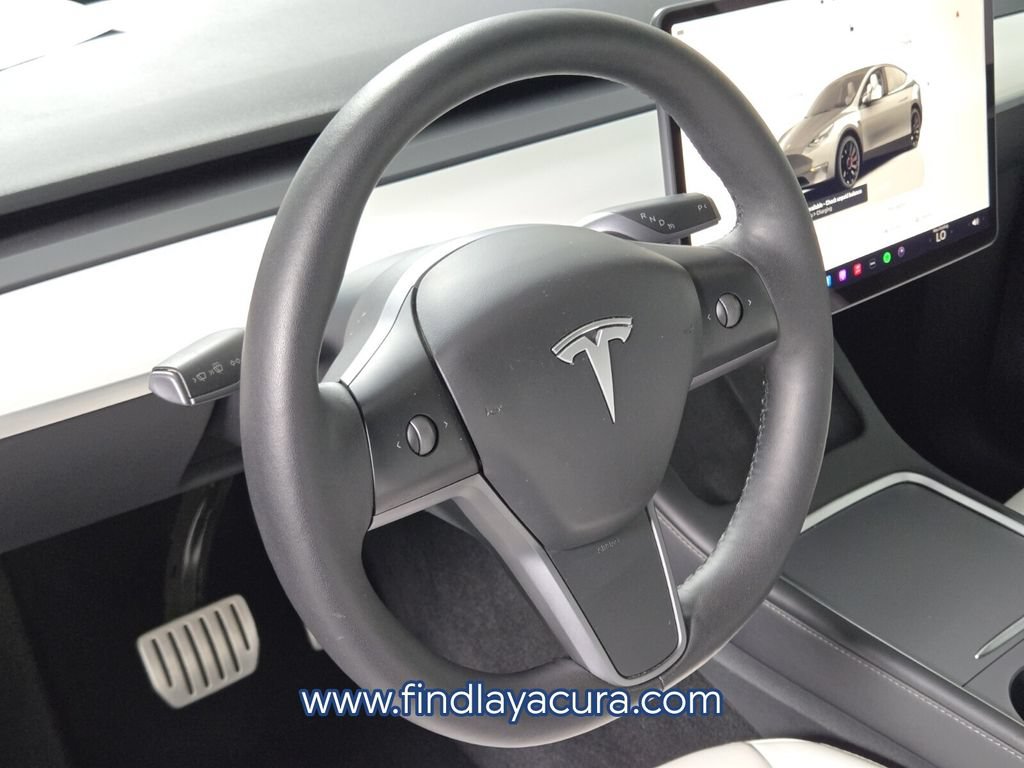Used 2023 Tesla Model Y Performance AWD/4WD image 22