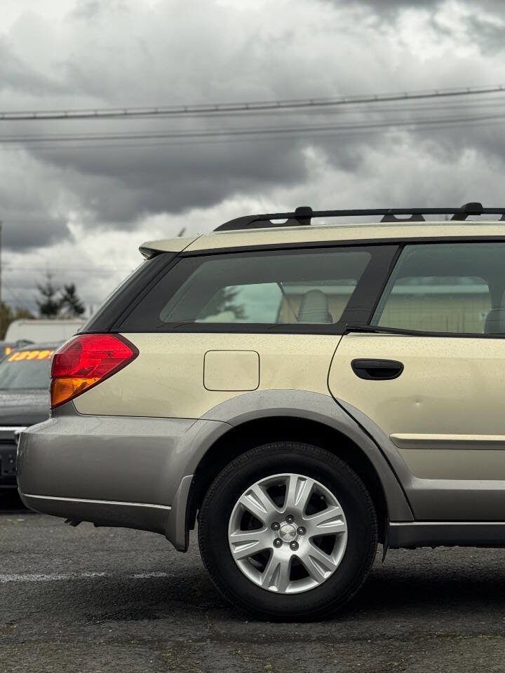 Used 2005 Subaru Outback 2.5i image 15