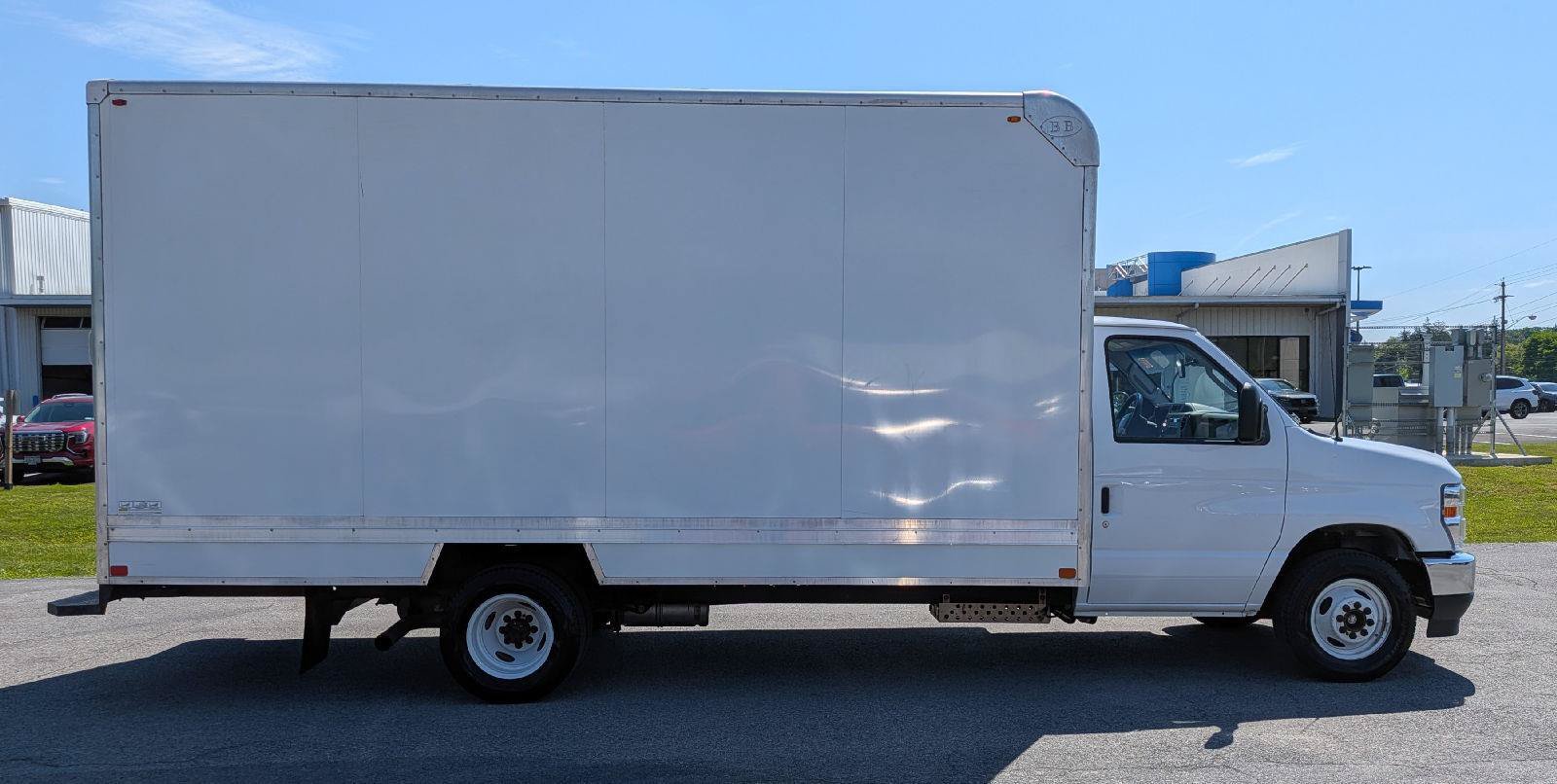Used 2025 Ford E-350 and Econoline 350 Super Duty w/ Power Equipment Group RWD image 5