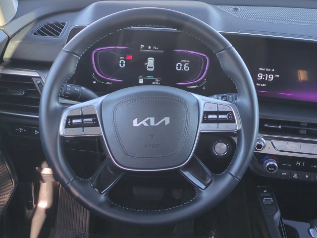 Used 2025 Kia Telluride S FWD image 22