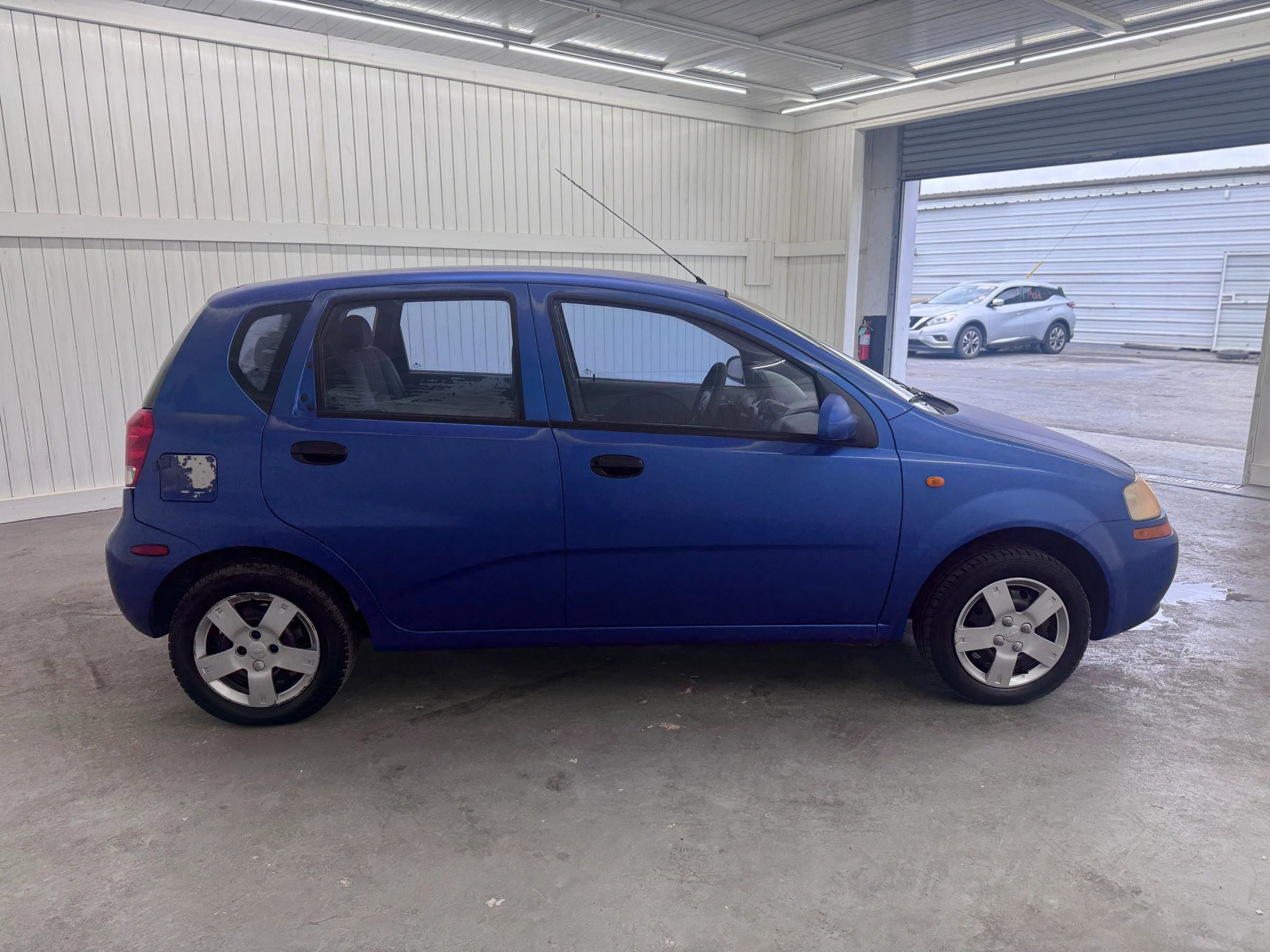 Used 2004 Chevrolet Aveo Hatchback image 4