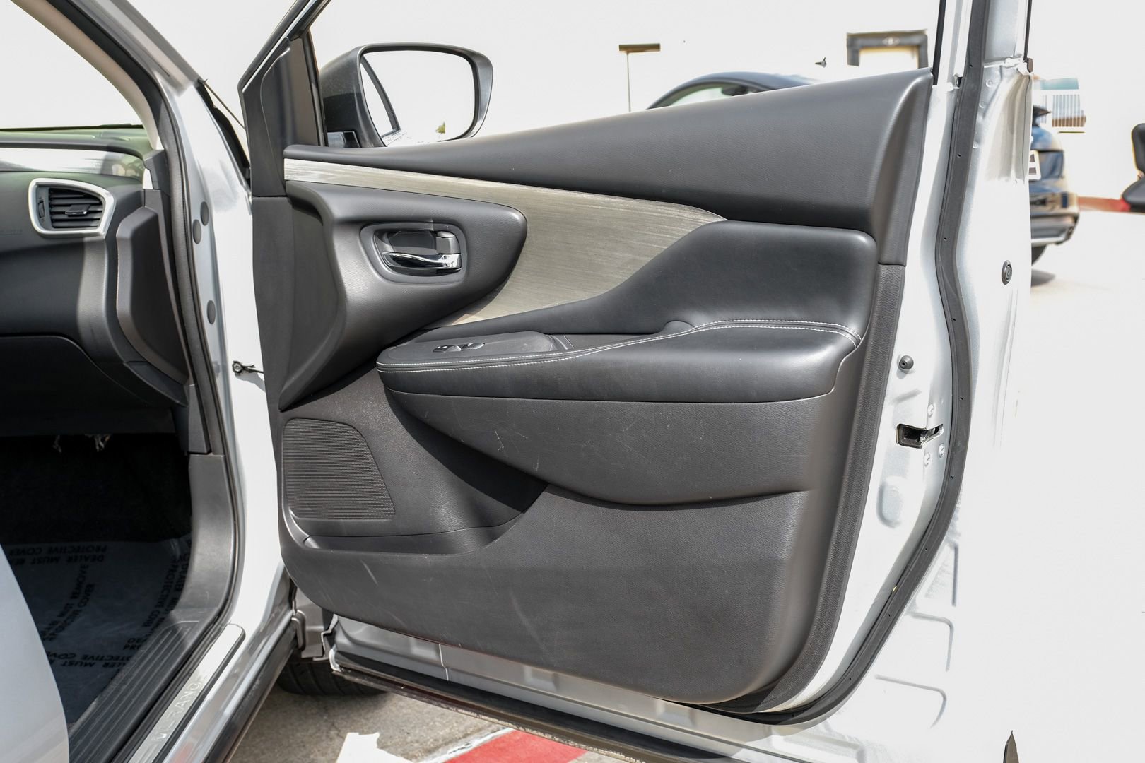 Used 2017 Nissan Murano S w/ Navigation Package image 40