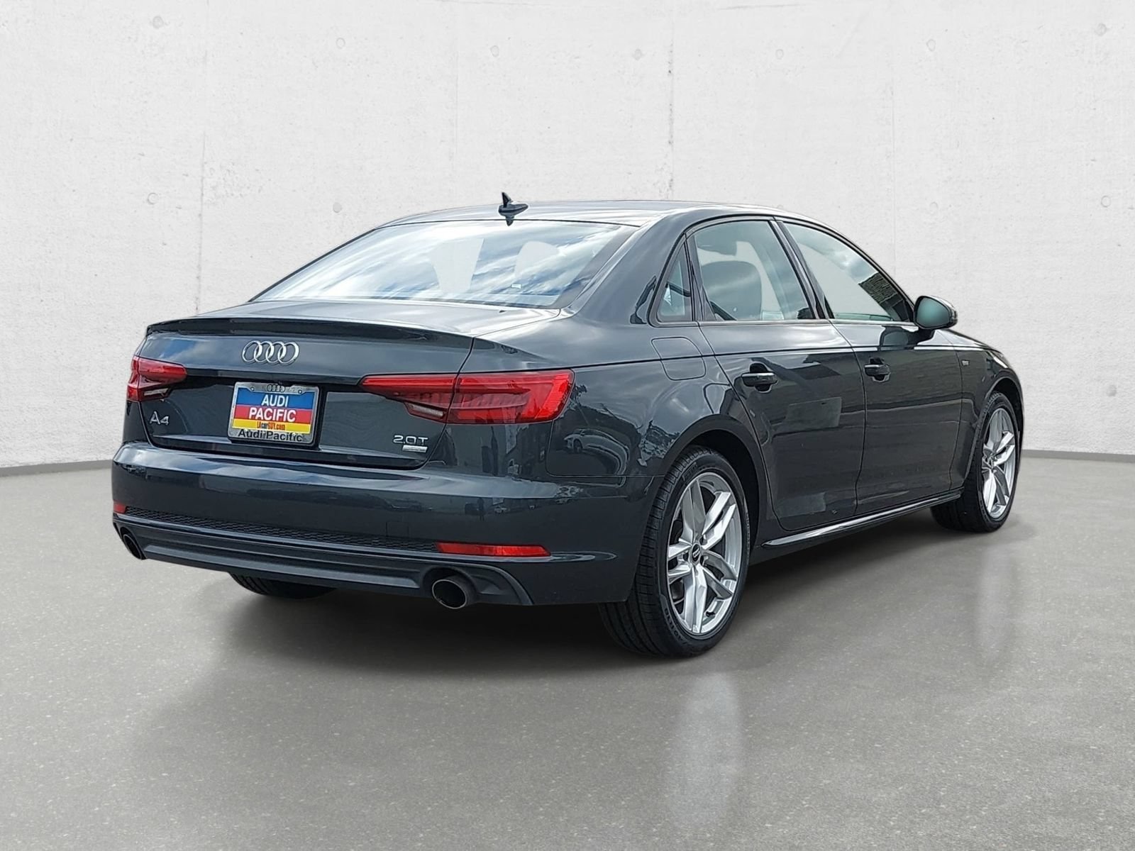 Used 2017 Audi A4 2.0T Ultra Premium w/ Convenience Package FWD image 5
