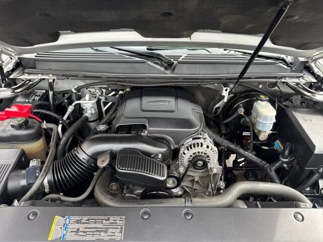 Used 2010 Chevrolet Tahoe LT AWD/4WD image 18