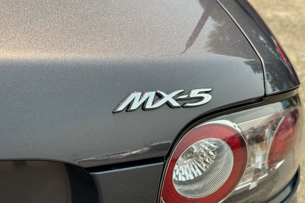 Used 2006 MAZDA MX-5 Miata Sport w/ Suspension Pkg RWD image 13
