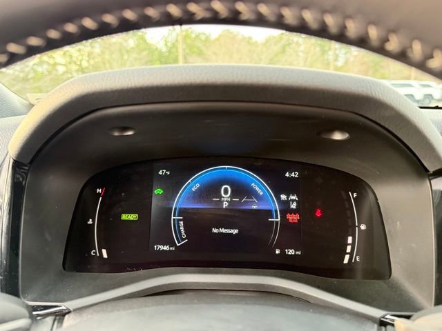 Used 2025 Toyota Camry SE w/ Convenience Package image 17