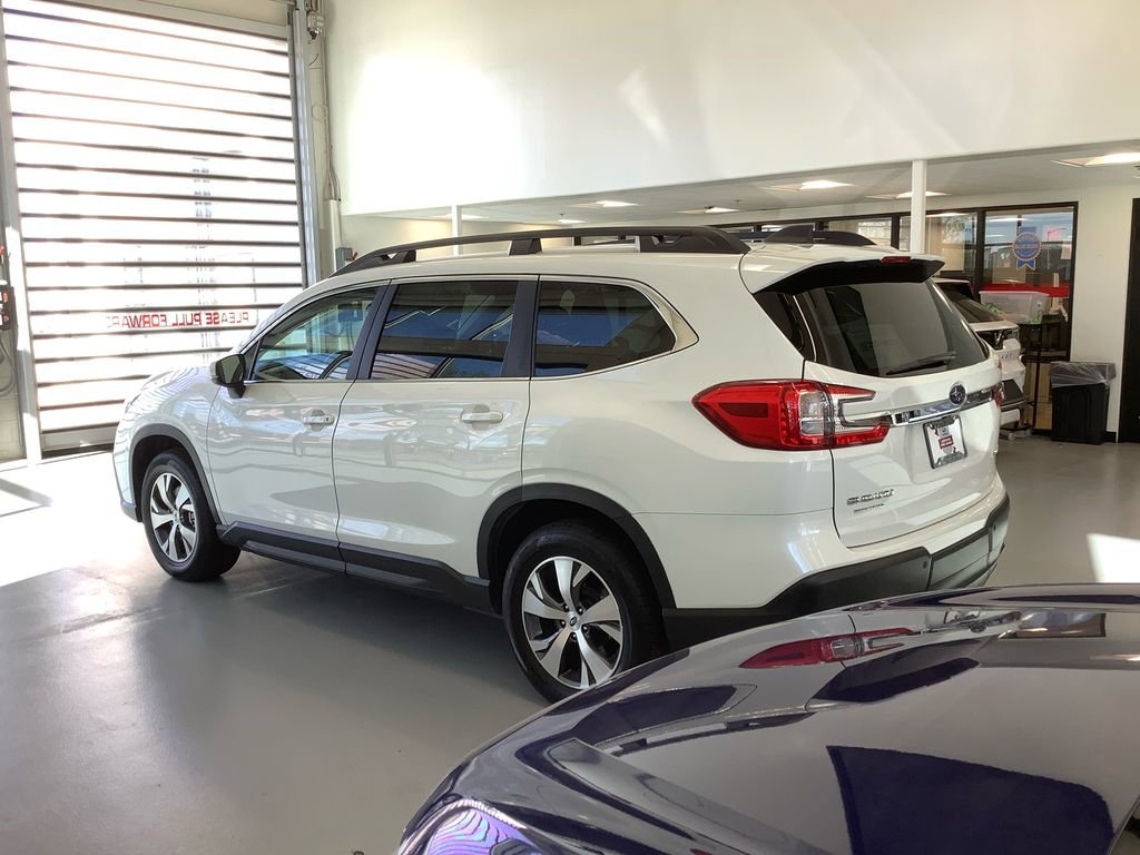 Certified 2025 Subaru Ascent Premium image 6