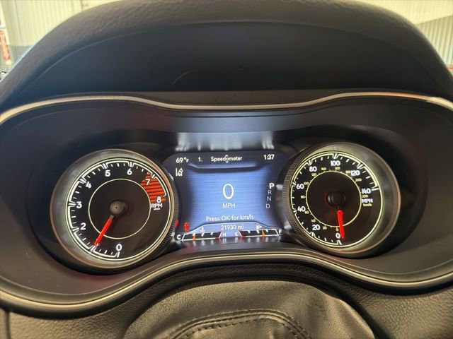 Used 2022 Jeep Cherokee Trailhawk w/ Premium Leather Package image 21