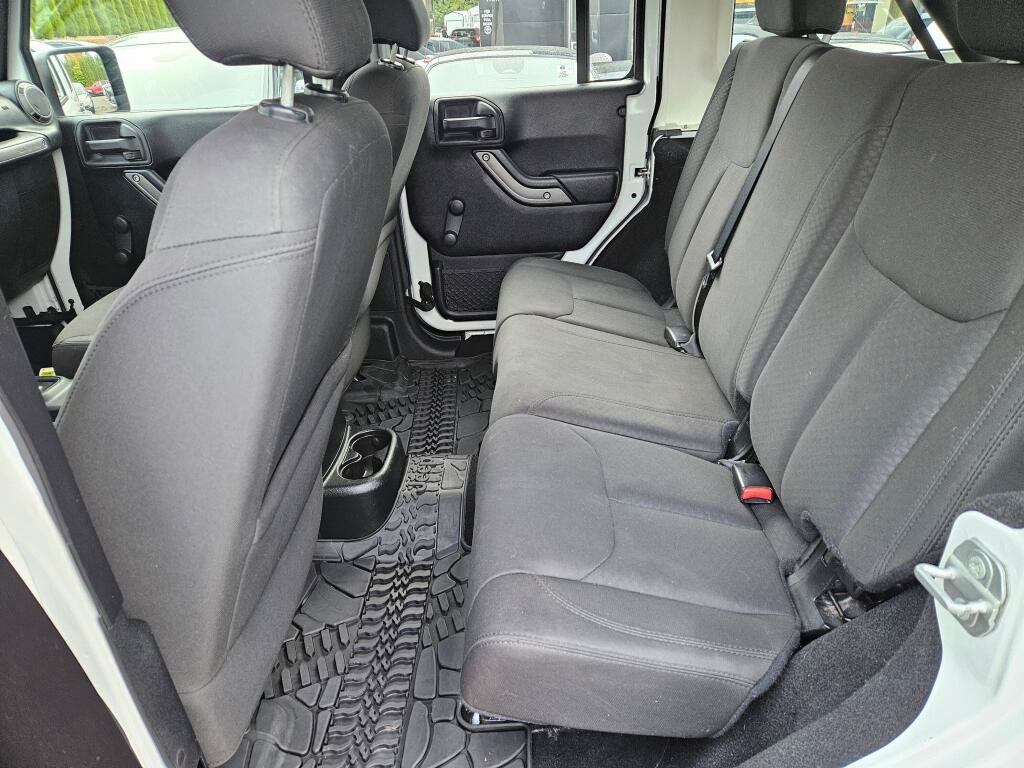 Used 2016 Jeep Wrangler Unlimited Sport AWD/4WD image 10
