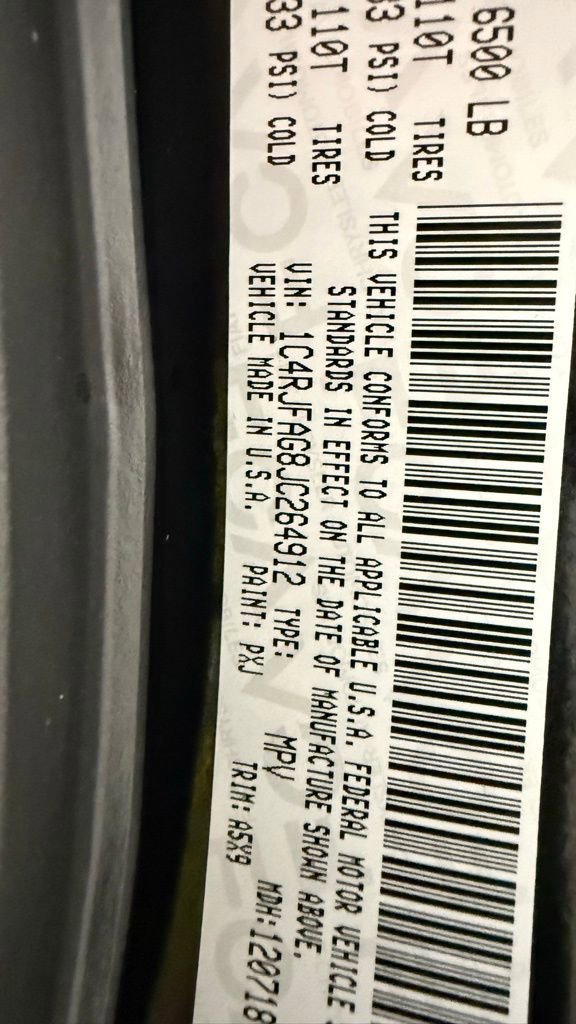 Used 2018 Jeep Grand Cherokee Laredo image 24