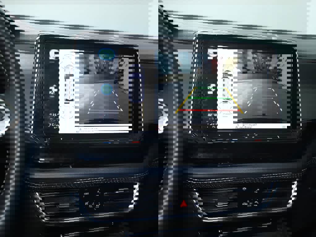 Used 2024 Volkswagen Atlas Cross Sport SE image 28