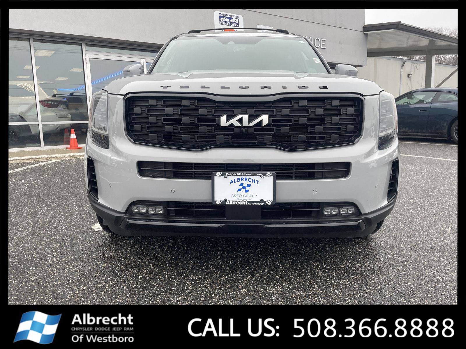 Used 2022 Kia Telluride SX w/ SX Prestige Package image 8