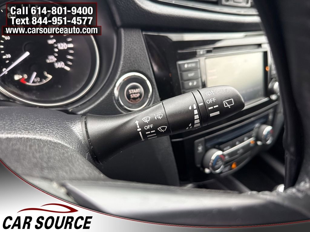 Used 2018 Nissan Rogue SV w/ Premium Package image 24