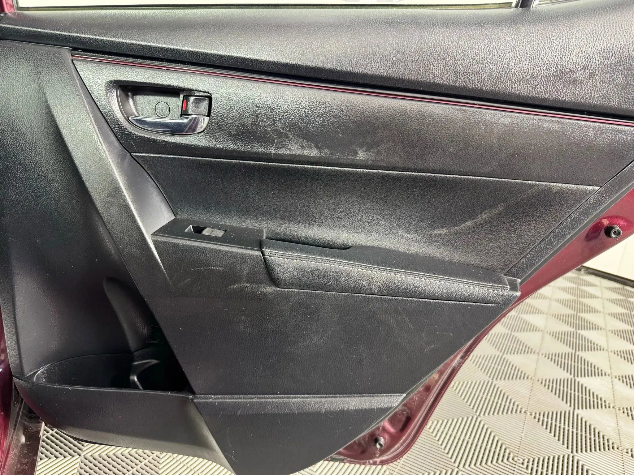 Used 2017 Toyota Corolla SE 50th Anniversary FWD image 40