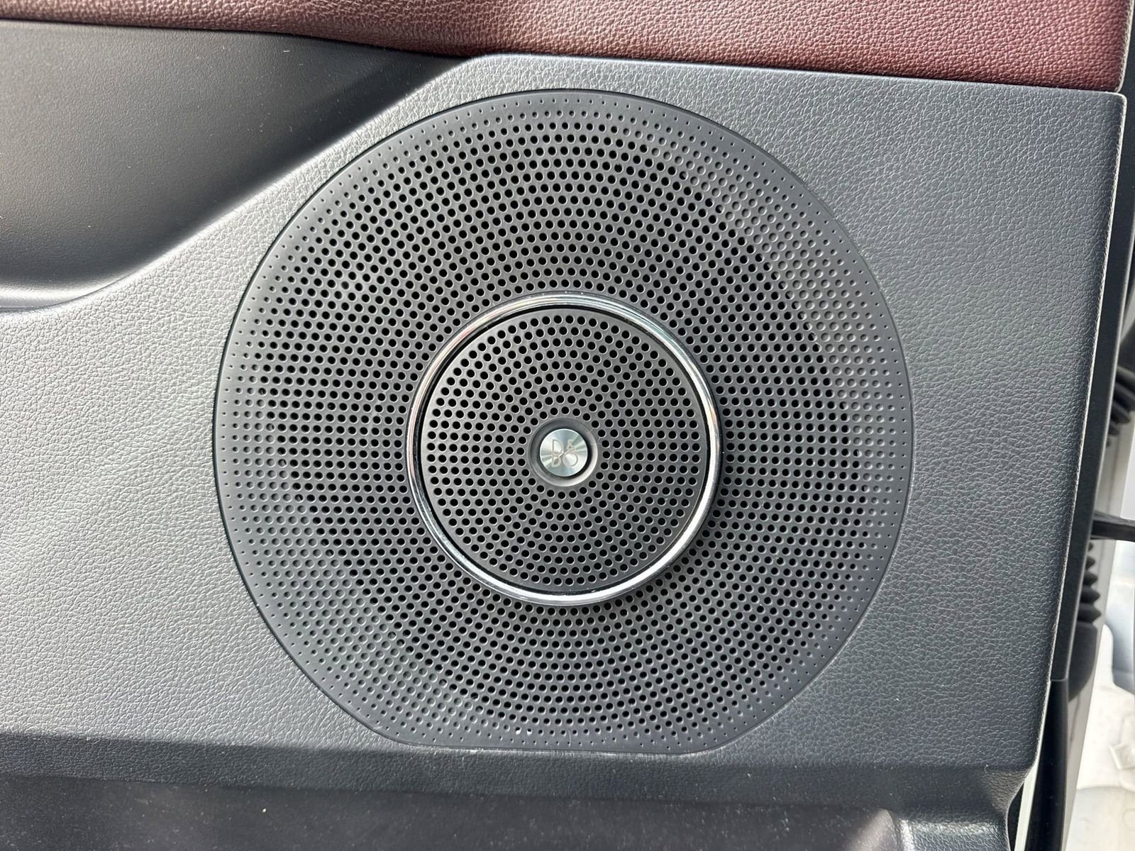 Used 2022 Ford Expedition Limited image 31