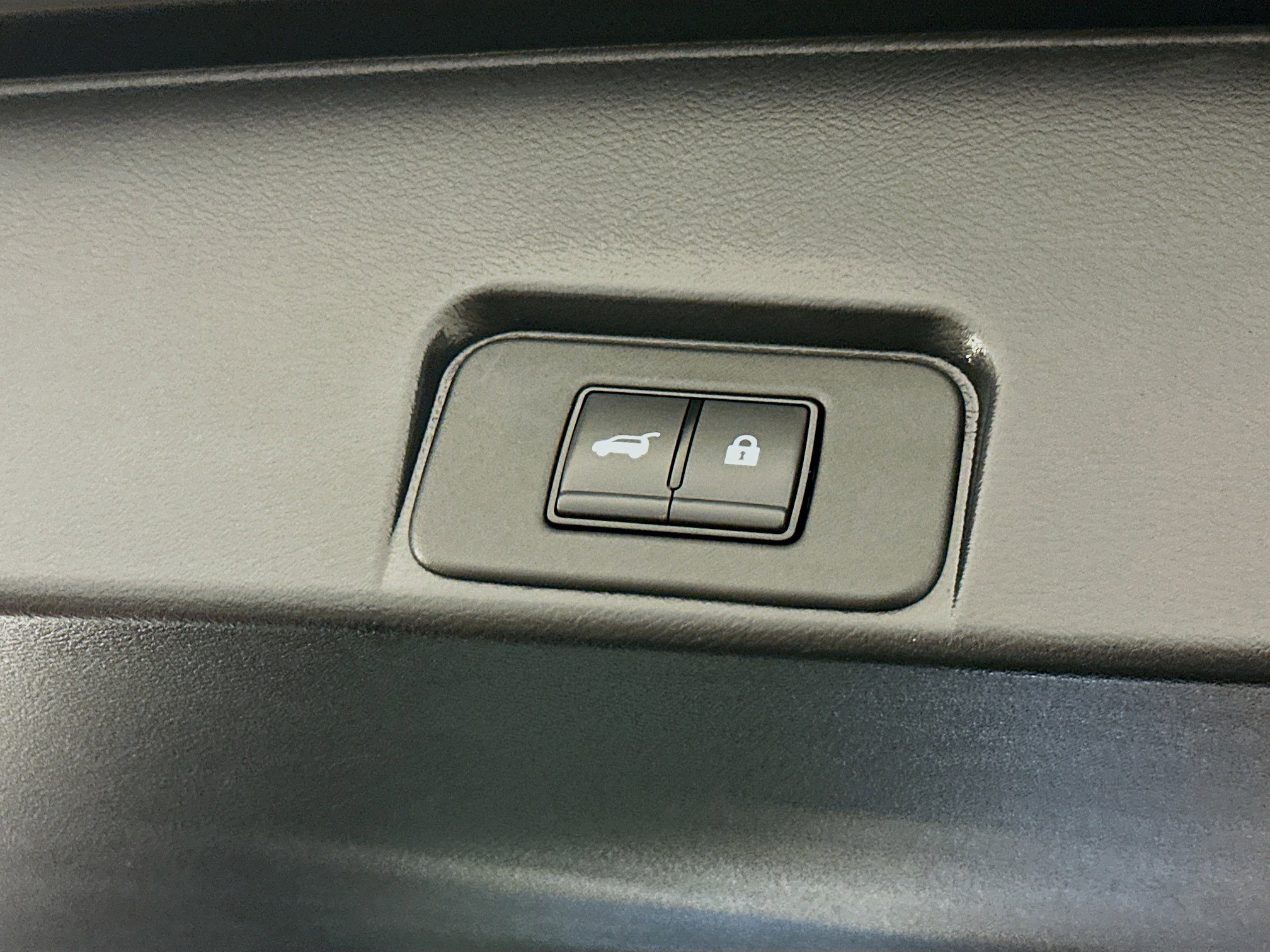 Used 2023 Nissan Rogue SL image 31