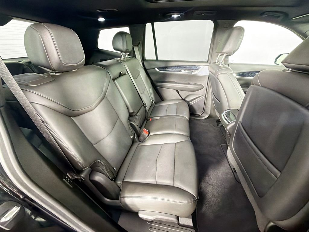 Used 2023 Cadillac XT6 Premium Luxury image 26