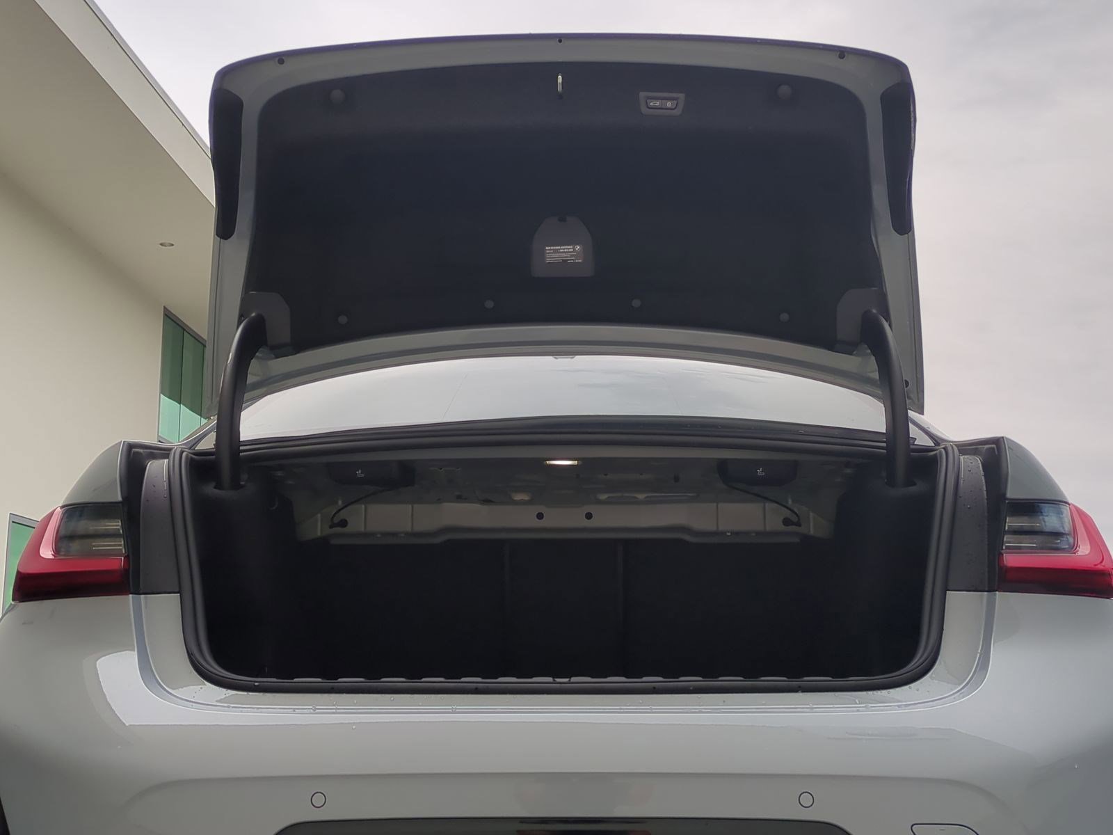 Certified 2026 BMW 330i Sedan w/ M Sport Package image 30