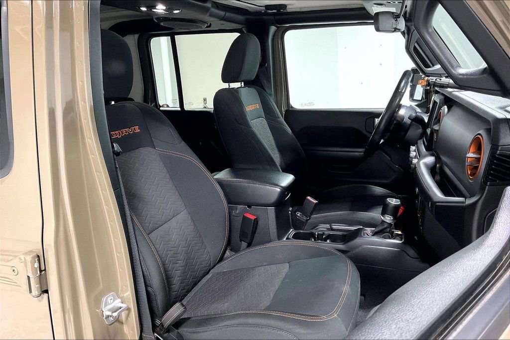 Used 2020 Jeep Gladiator Mojave w/ Trailer Tow Package image 8