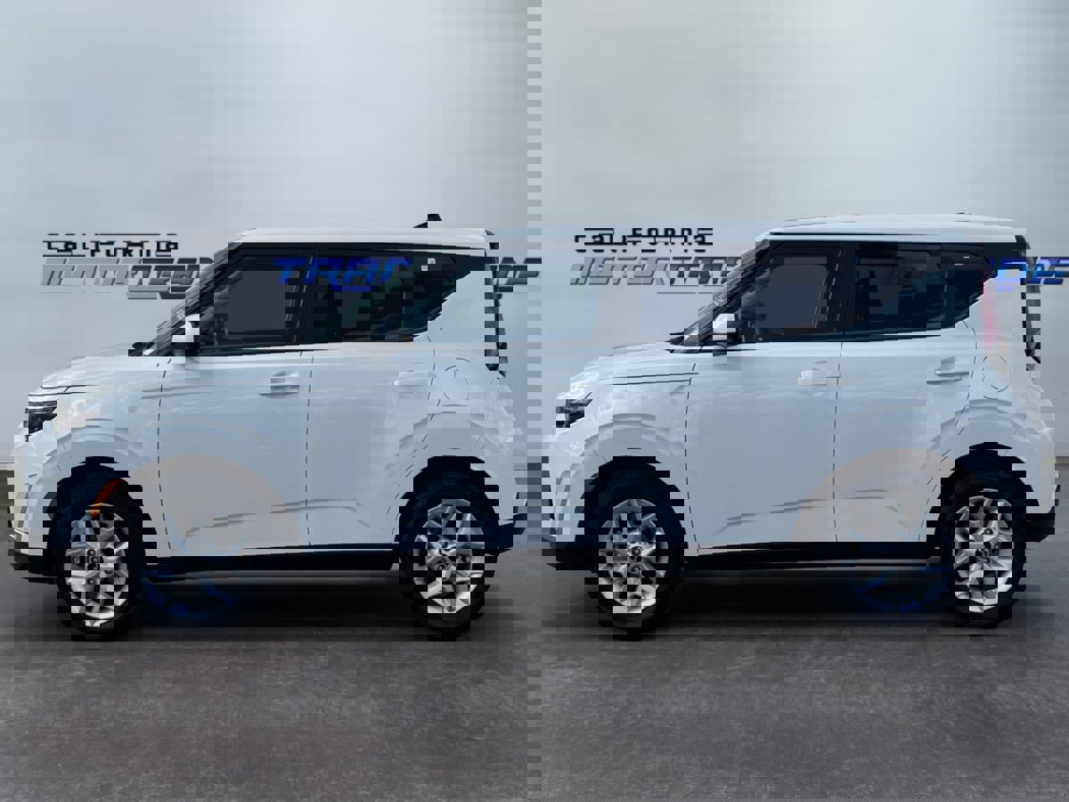 Used 2024 Kia Soul LX w/ Option Group 015 image 8