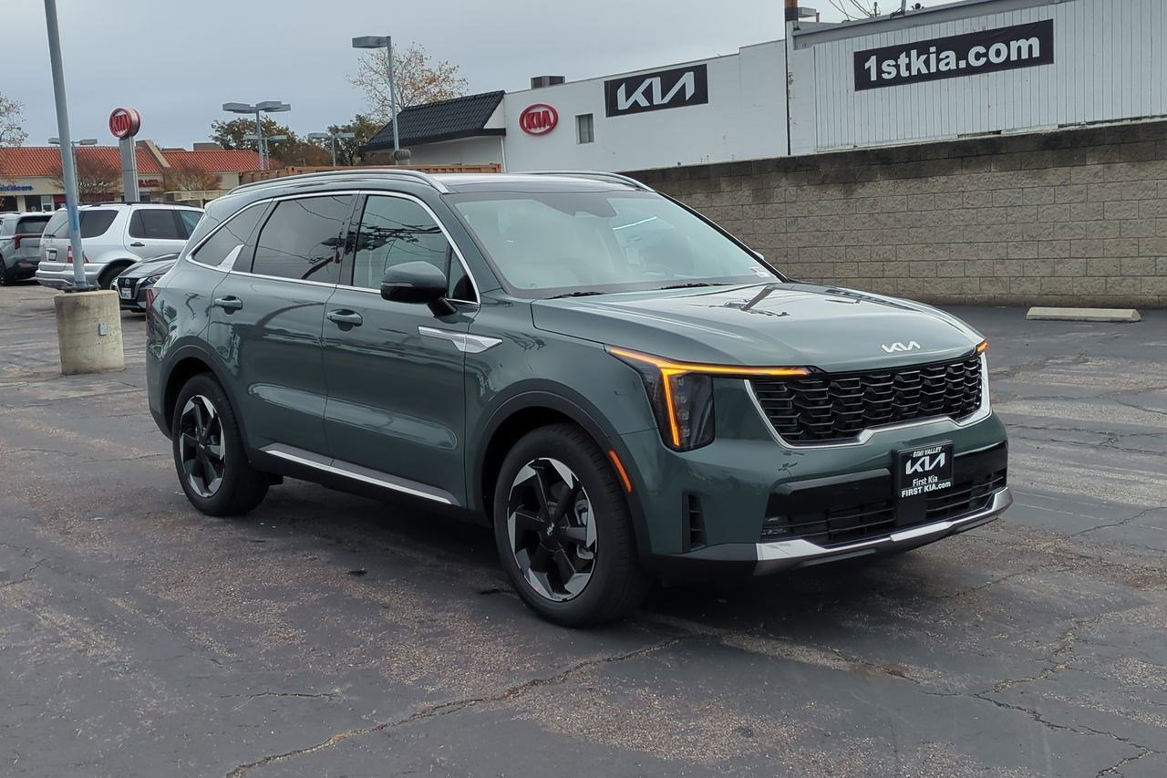 New 2026 Kia Sorento EX w/ EX Premium Package FWD image 3