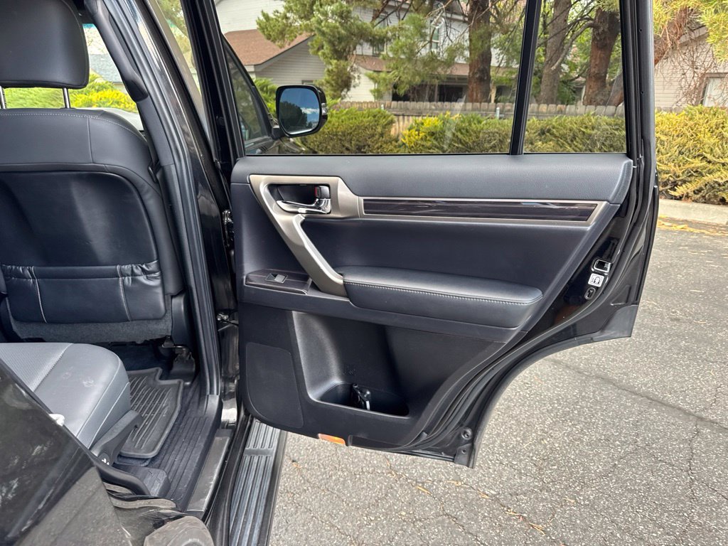 Used 2020 Lexus GX 460 Premium AWD/4WD image 12