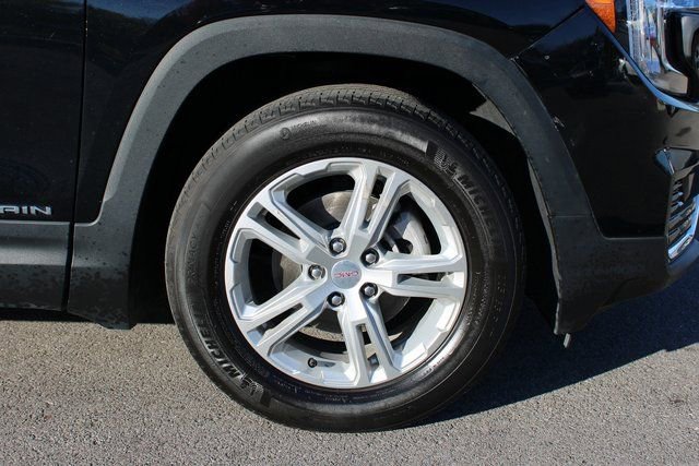 Used 2023 GMC Terrain SLE w/ Driver Convenience Package image 37