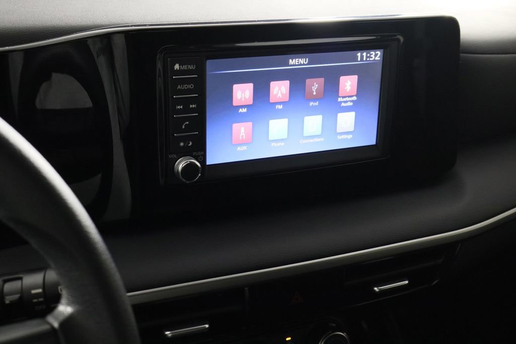 Used 2025 Nissan Kicks S w/ Charging Package image 19