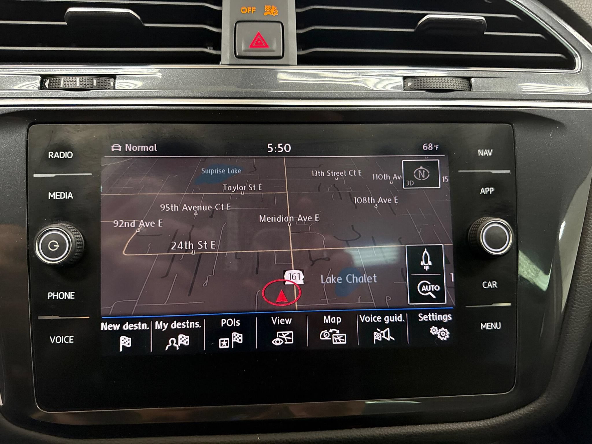 Used 2019 Volkswagen Tiguan SEL AWD/4WD image 14