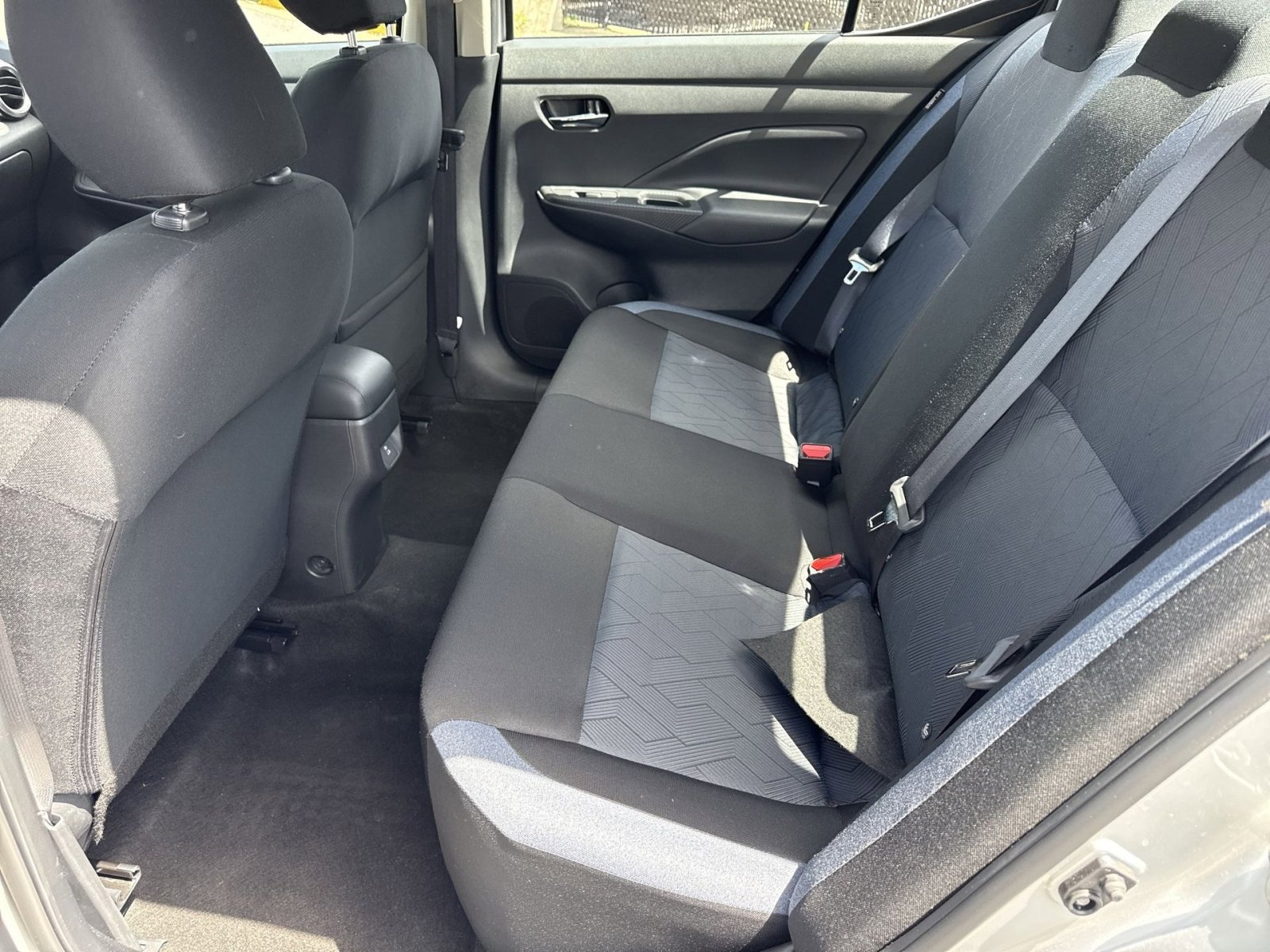 Used 2025 Nissan Versa SV FWD image 26