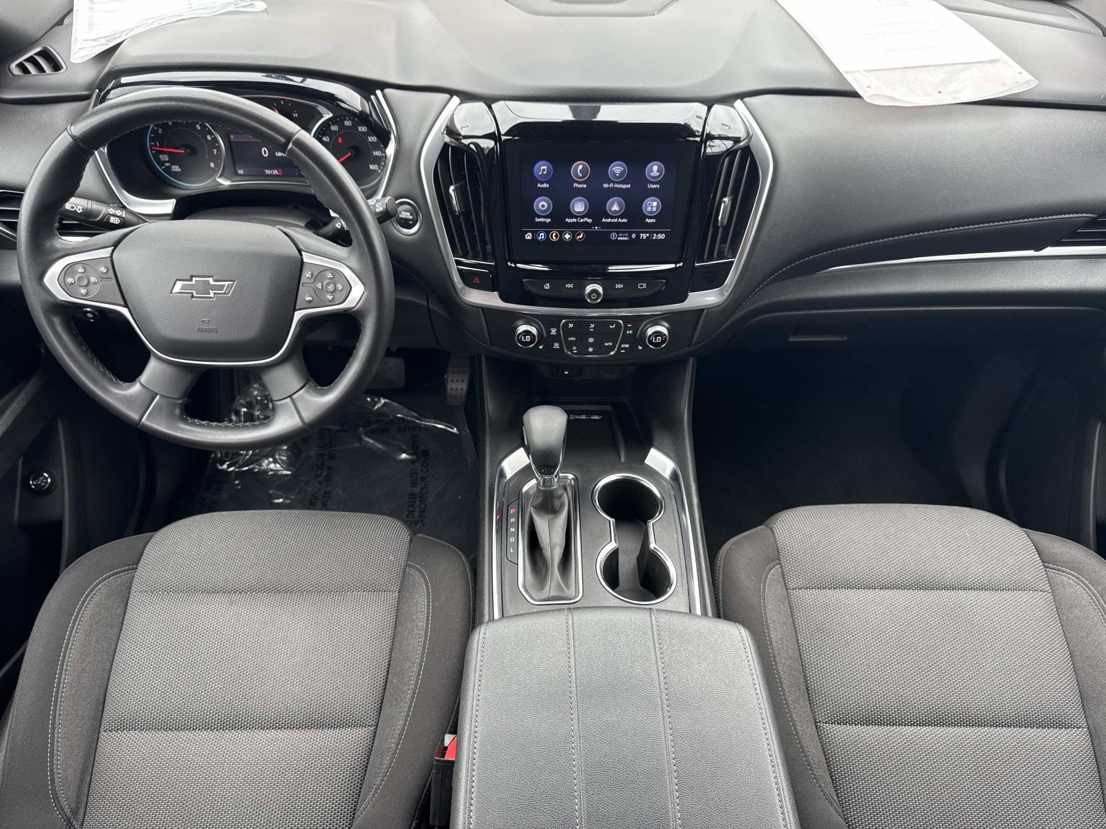 Used 2023 Chevrolet Traverse LT FWD image 9
