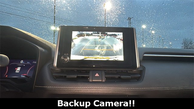 Used 2024 Toyota RAV4 LE image 4