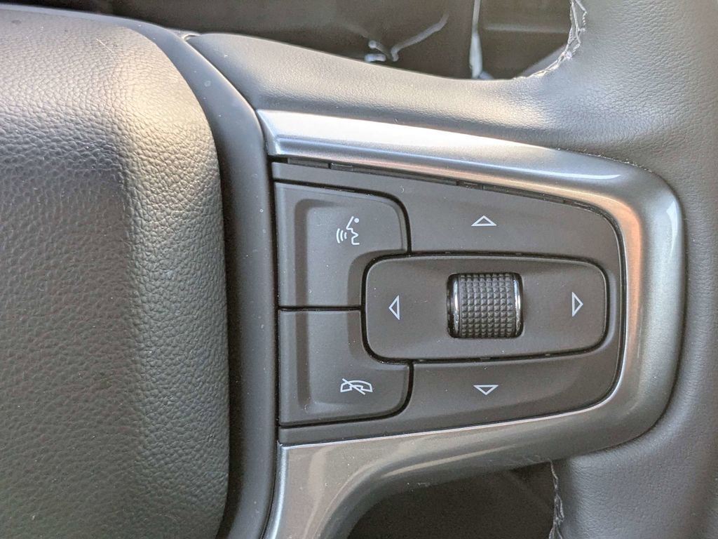 Used 2024 Chevrolet Silverado 1500 LT AWD/4WD image 27