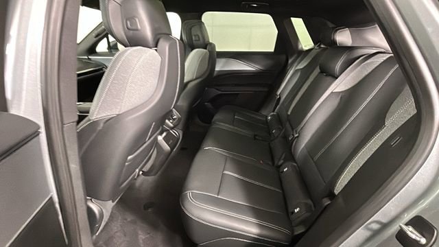 Used 2024 Cadillac Lyriq Tech RWD image 26