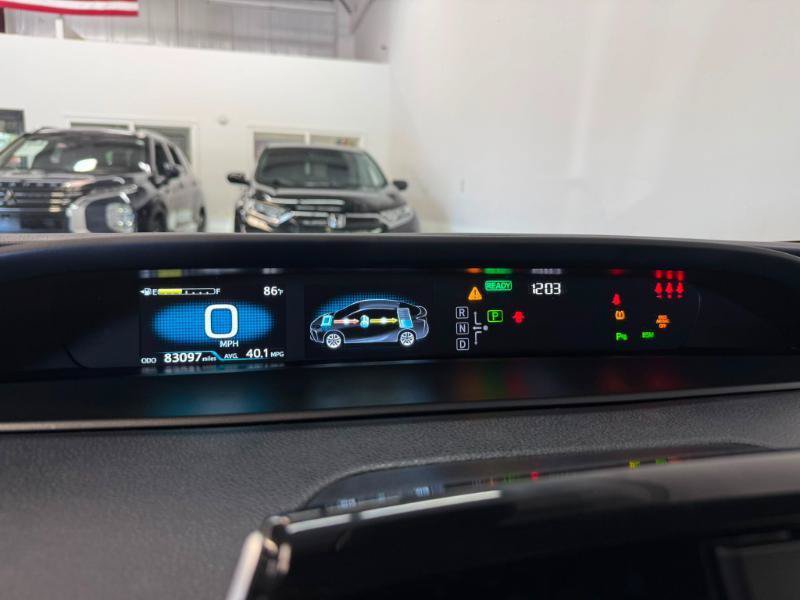 Used 2022 Toyota Prius LE FWD image 12