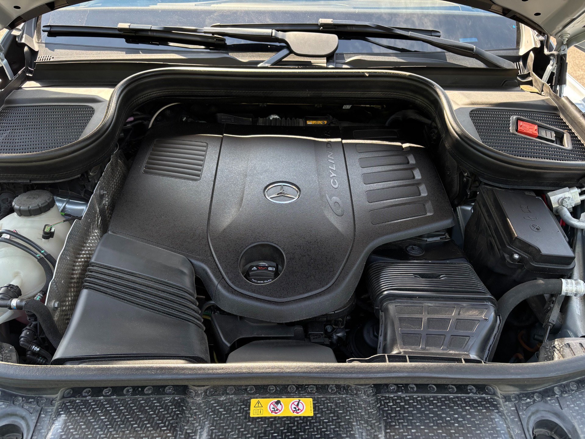 Used 2025 Mercedes-Benz GLE 450 4MATIC image 52