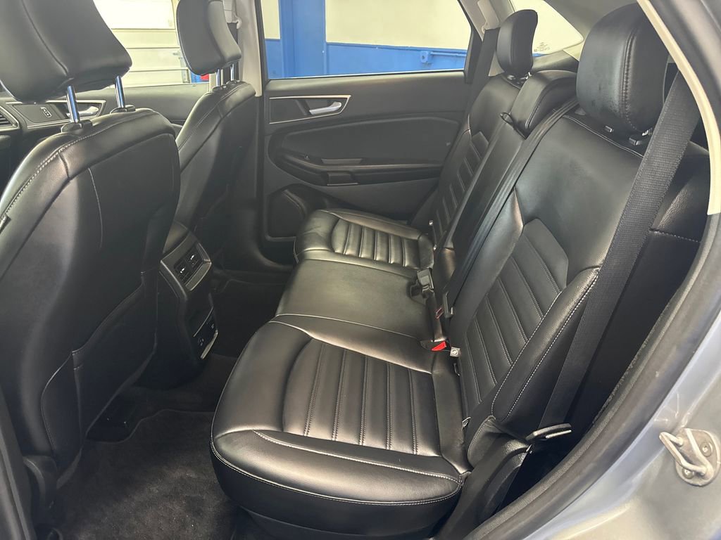 Used 2022 Ford Edge SEL w/ Convenience Package AWD/4WD image 34